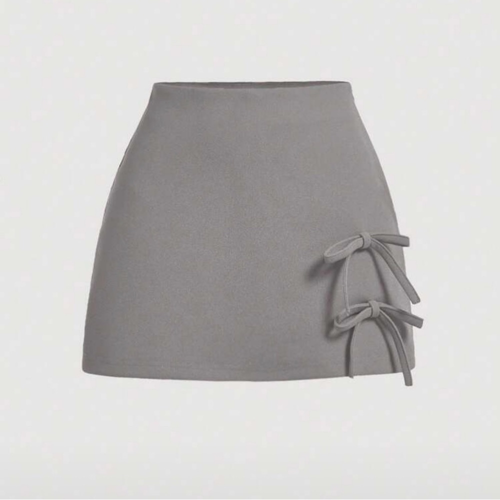Gray Women's Skort with Bow Accents